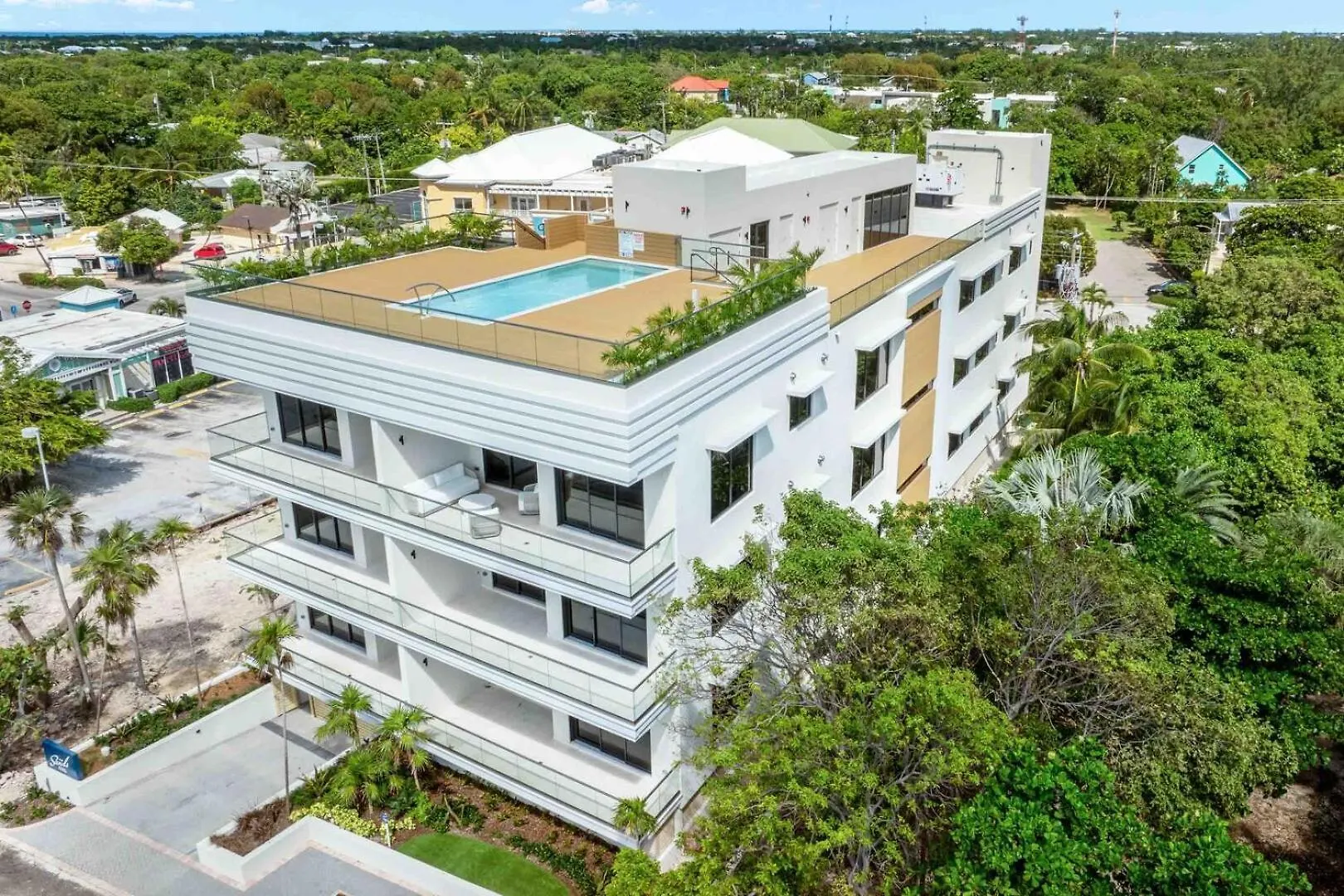 The Sands #1 - New 7Mile Beach Condo With Rooftop Pool & Luxe Interiors West Bay 0*,